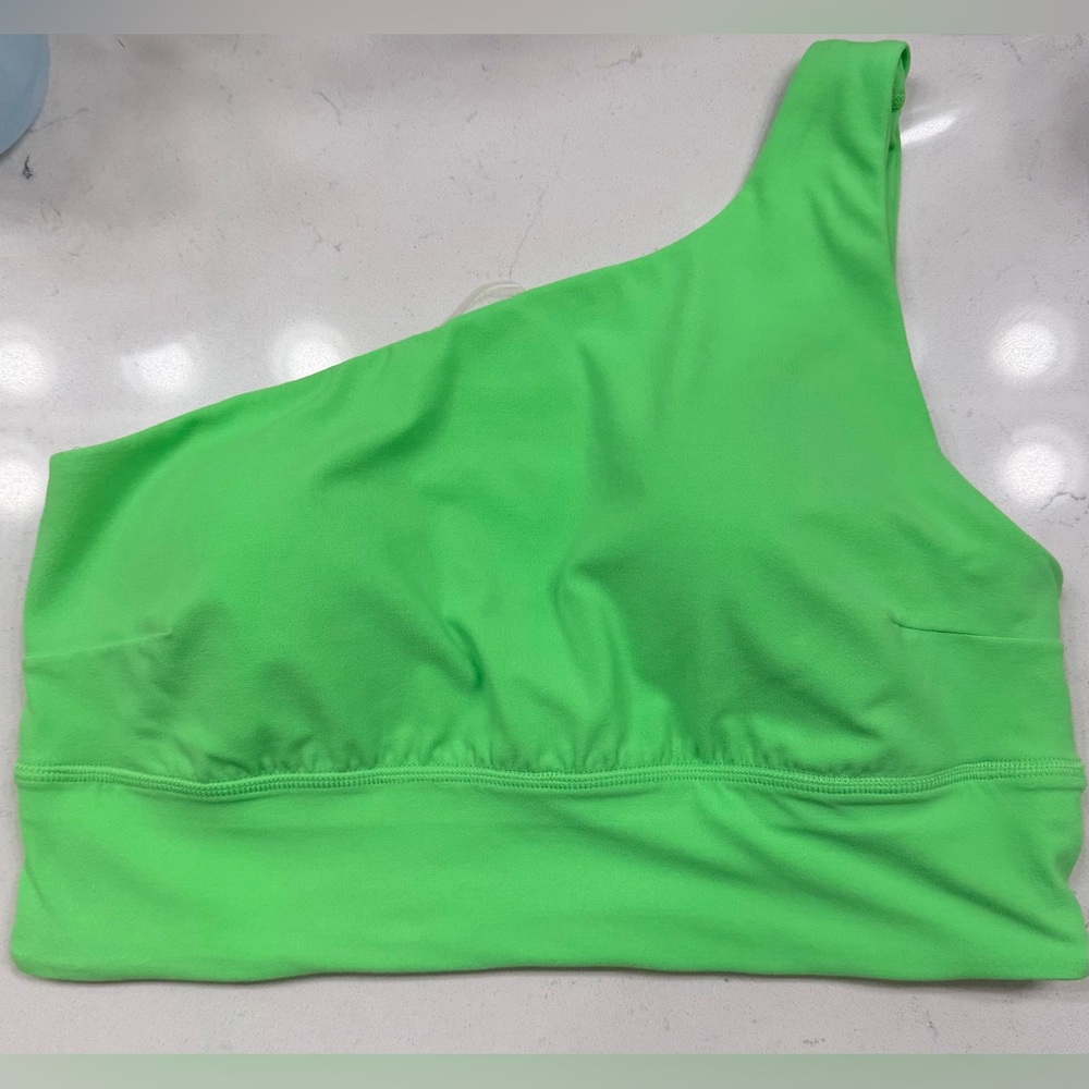 Lululemon Align Asymmetrical Bra *Light Support, C/D Cup
Pistachio